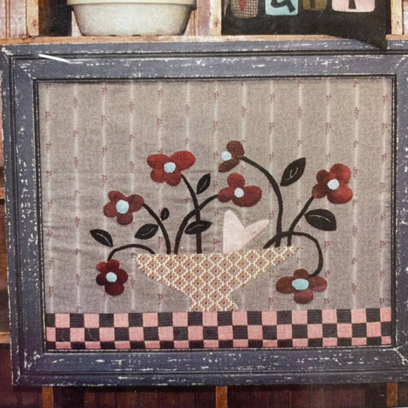FLORAL FOLK Quilt PATTERN Pieces From My Heart Pillow Frame Primitive Sewing - Picture 2 of 5